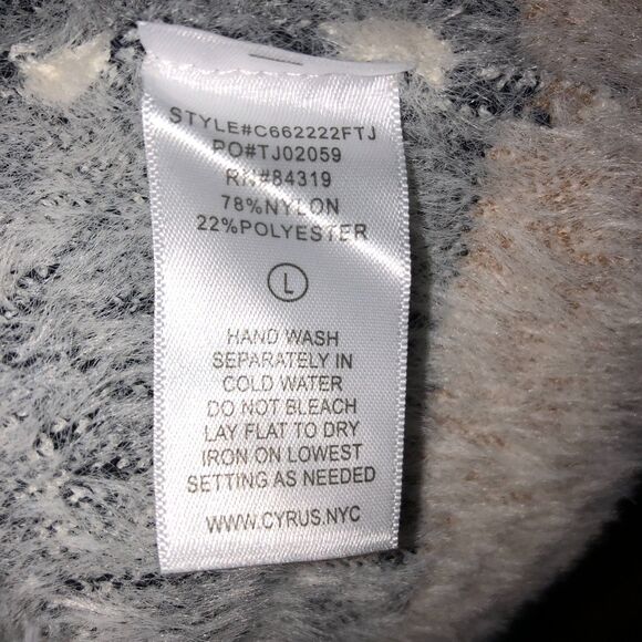 Cyrus Womens Large White Diamond Geometric Eyelash Fuzzy Pullover Sweater Size L - Picture 9 of 9